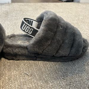 size 9 ugg slides
